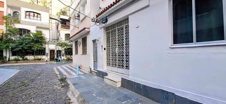 Ipanema: Cozy and Beach for 3 People