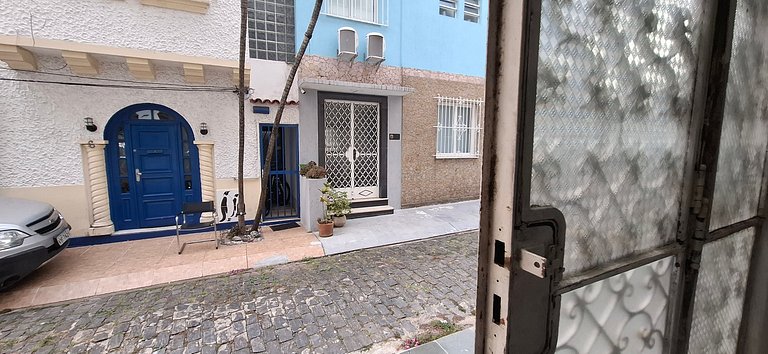 Hostel em Ipanema - Praia, Amigos e Música!