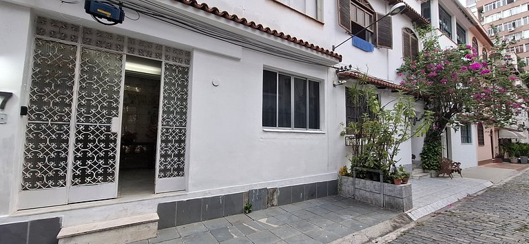 Ipanema: Cozy and Beach for 3 People