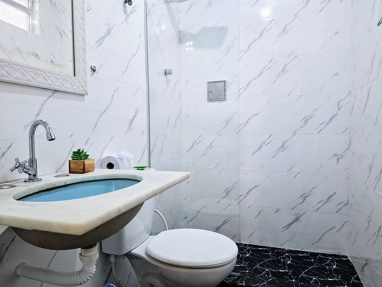 Copacabana Way - 4 Guests, Beach and Private