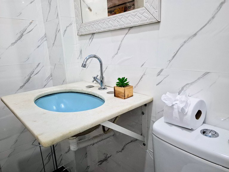 Copacabana Way - 4 Guests, Beach and Private