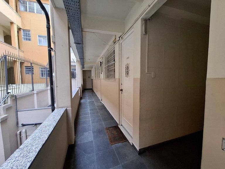 Design, Aconchego e 4 hospedes no Leblon