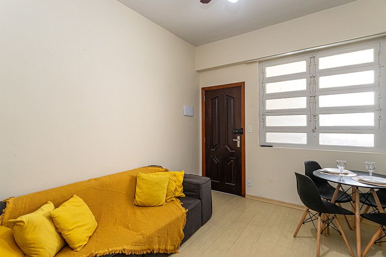 Copacabana: Beach and Comfort | 4 Guests