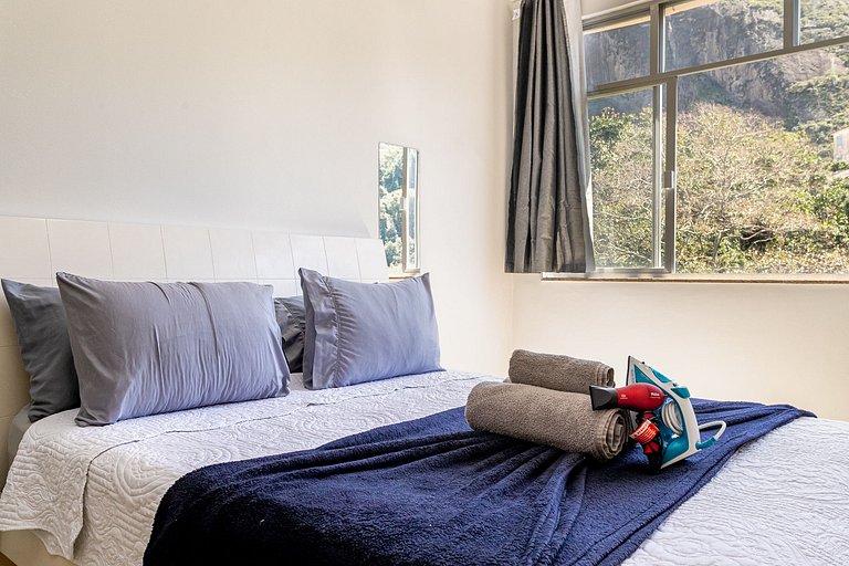 Copacabana: Beach and Comfort | 4 Guests