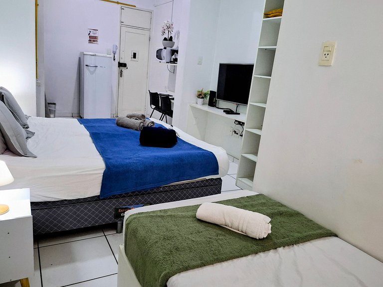 Copacabana Must - 3 guests, beach and comfort!
