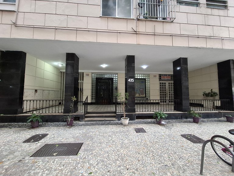 Copacabana Must - 3 guests, beach and comfort!