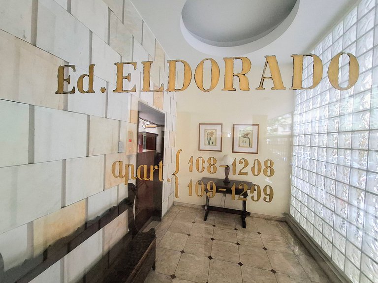 Copacabana: Conforto, Praia e Tranquilidade para 5