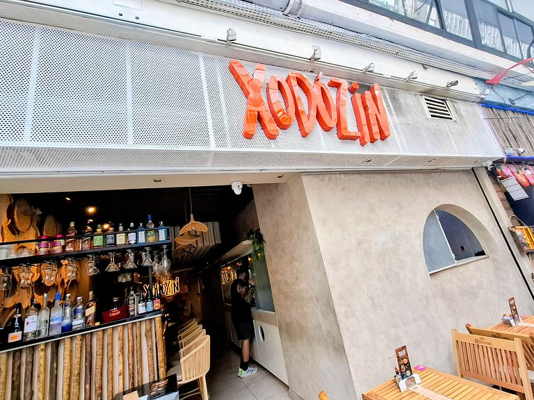 Copacabana: Conforto, Praia e Tranquilidade para 5