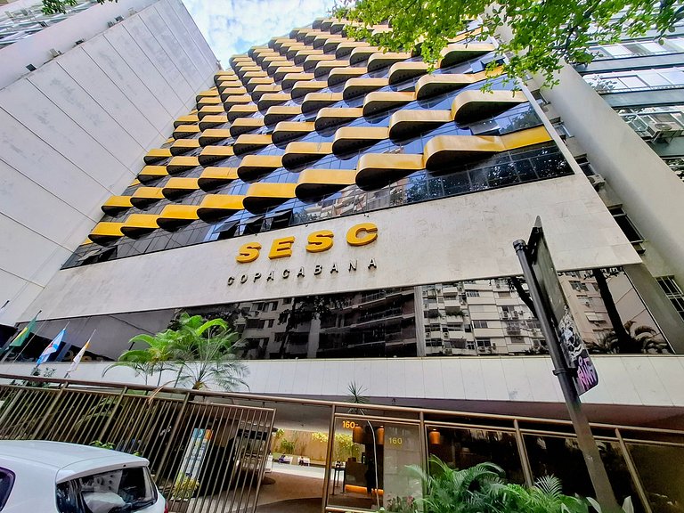 Copacabana: Conforto, Praia e Tranquilidade para 5