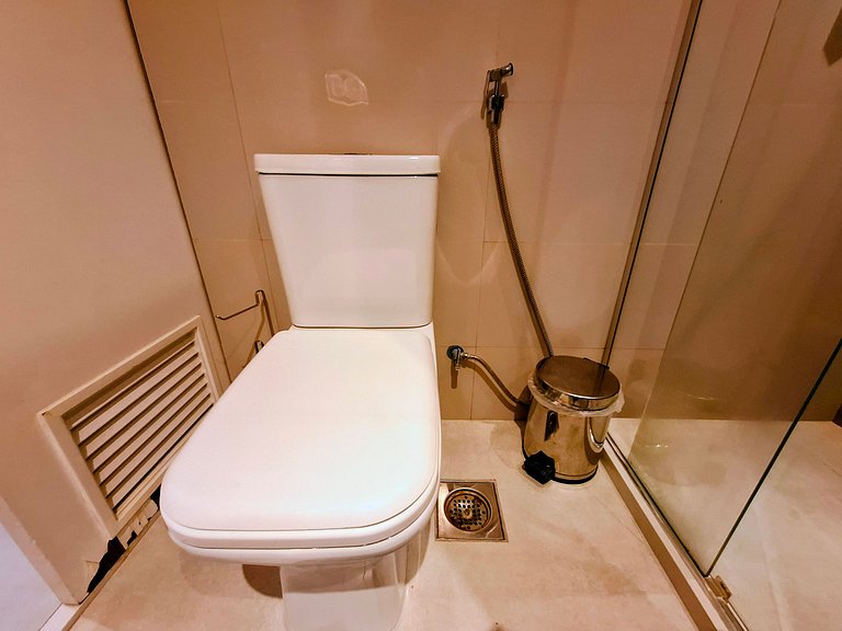 Barra Max - Garagem, Praia e Conforto - 5 hospedes