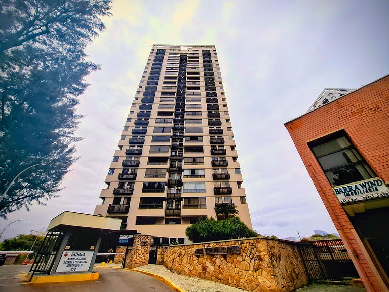 Barra Max - Garagem, Praia e Conforto - 5 hospedes