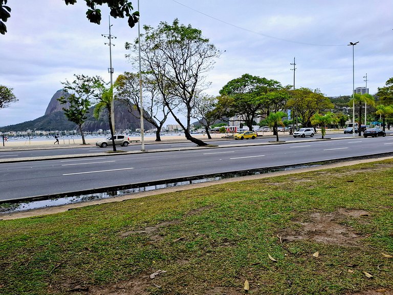 Botafogo Beach - 4 guests, beach and recreation.