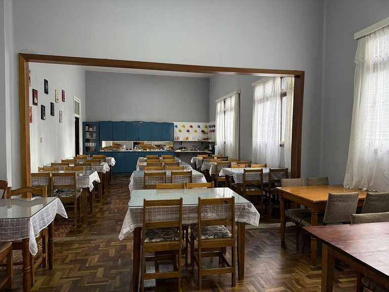 Visada de Laguna: 3 Huéspedes, Ocio, família