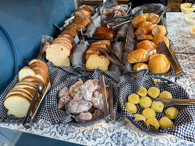 Visada de Laguna: 3 Huéspedes, Ocio, família