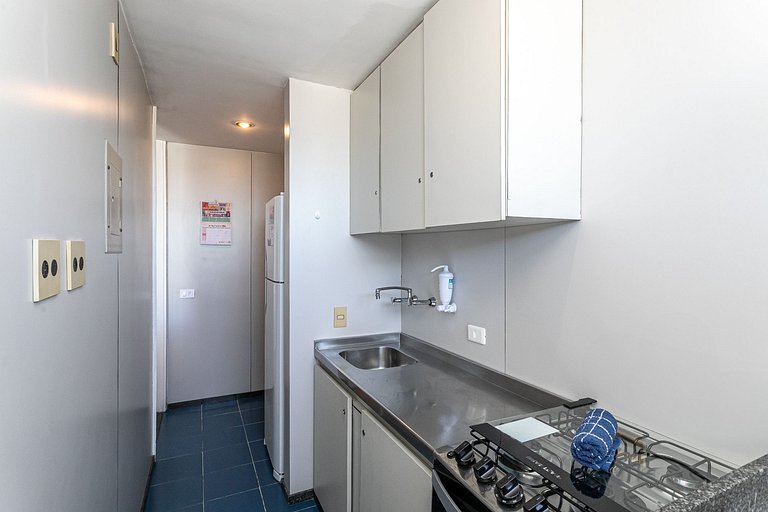 Leblon: beach and parking, accommodates 4 guests