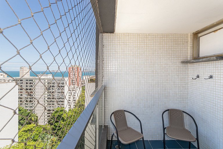 Leblon: beach and parking, accommodates 4 guests