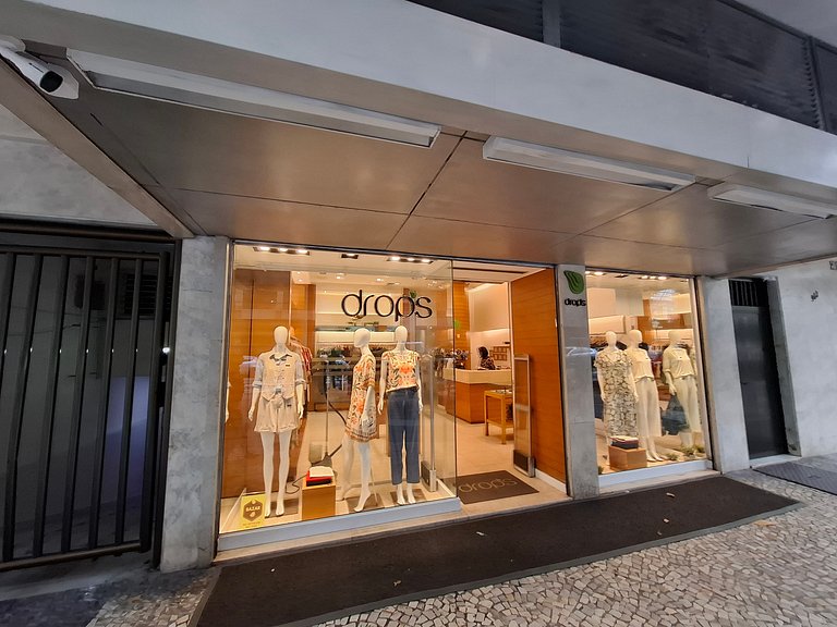 Leblon: Garagem e piscina, ao lado do shopping!