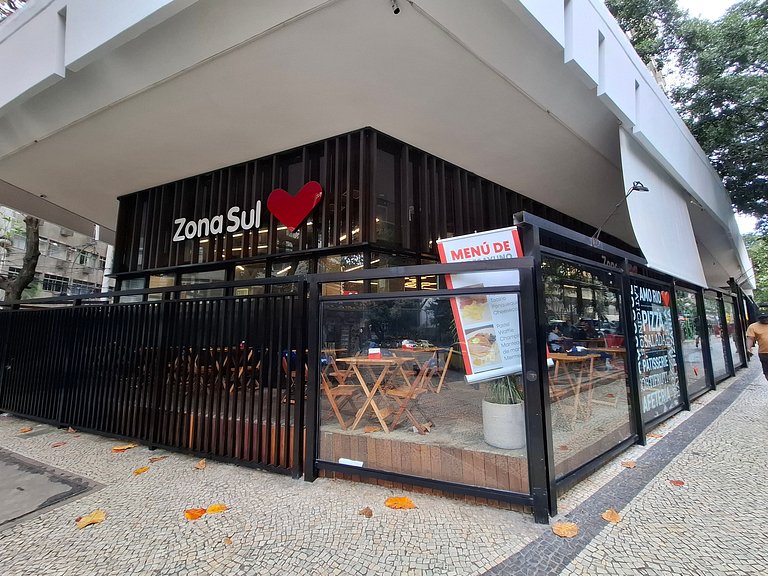 Leblon: Garagem e piscina, ao lado do shopping!