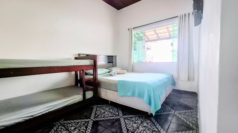 Family Suite – Family and Friends: 6 Guests