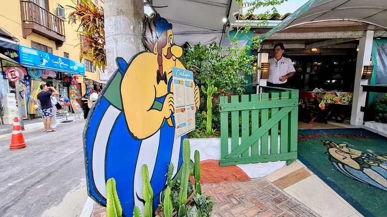 Family Suite – Family and Friends: 6 Guests