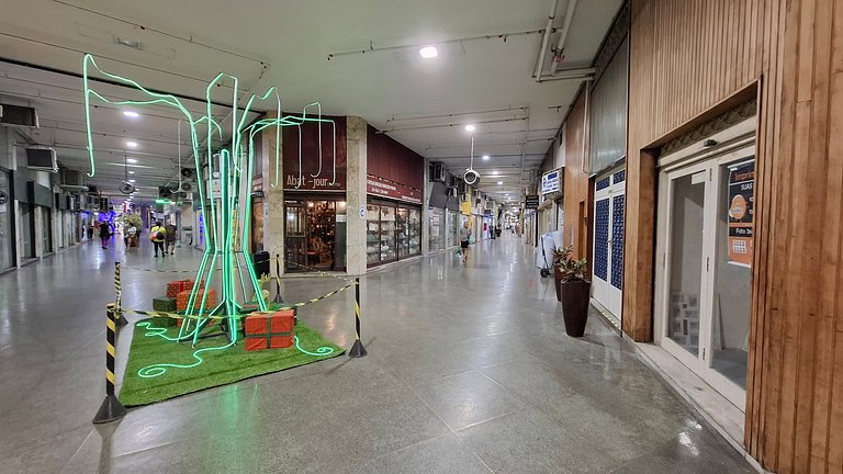 Copacabana: Pet-Friendly, Close to Subway