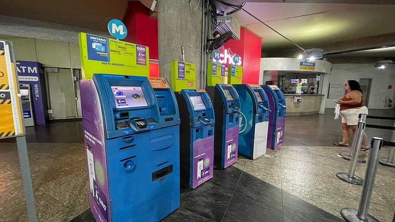 Copacabana: Pet-Friendly, Close to Subway