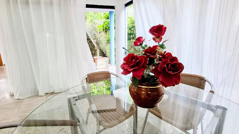 Cosme Velho: Luxo e Piscina para 8 Pessoas