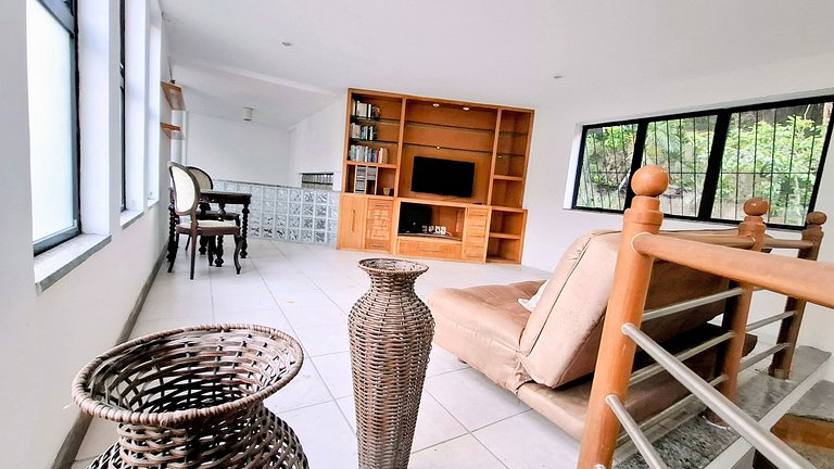 Cosme Velho: Luxo e Piscina para 8 Pessoas