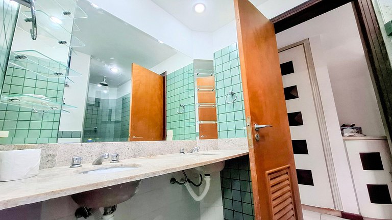 Cosme Velho: Luxo e Piscina para 8 Pessoas