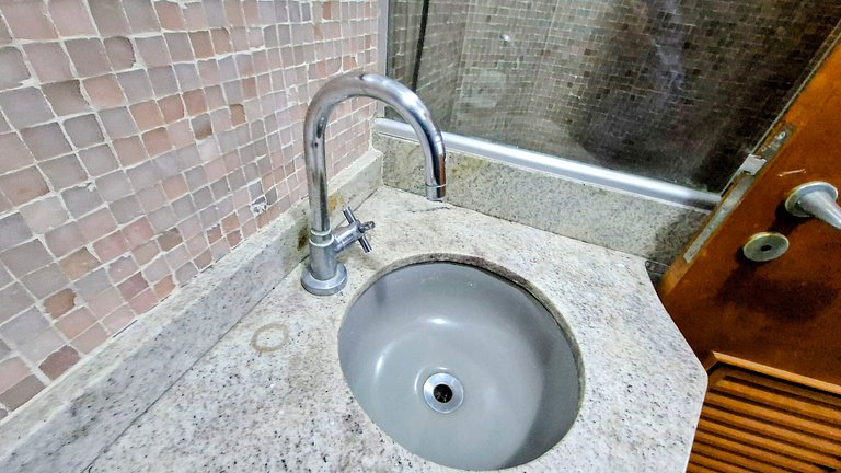 Cosme Velho: Luxo e Piscina para 8 Pessoas