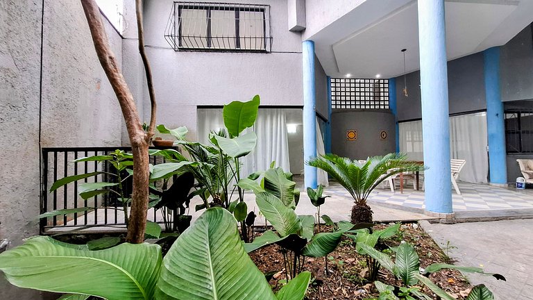 Cosme Velho: Luxury Mansion with Pool for 8 People