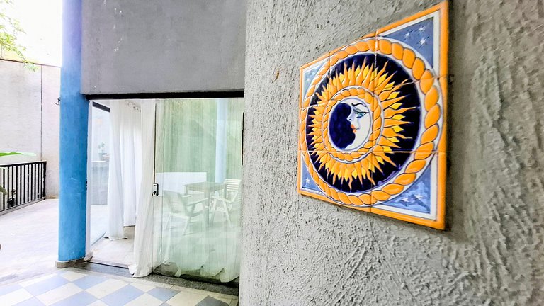 Cosme Velho: Luxury Mansion with Pool for 8 People