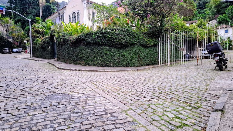 Cosme Velho: Luxo e Piscina para 8 Pessoas