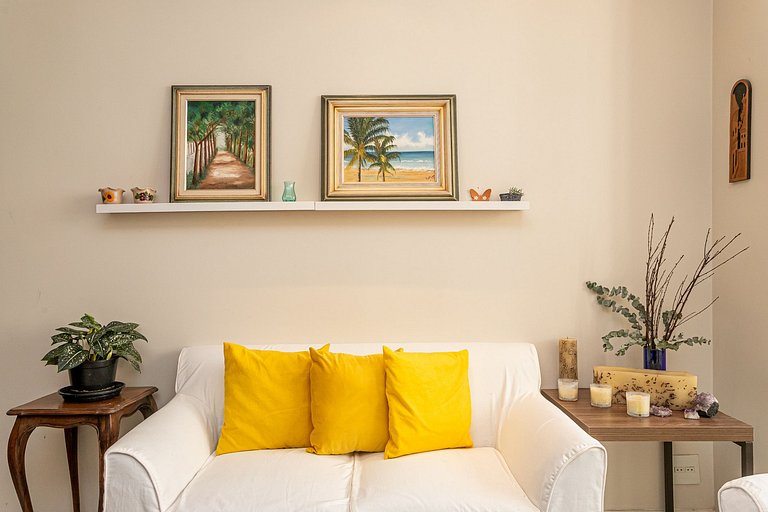 Copacabana: Beach, Spacious and Comfortable for 4