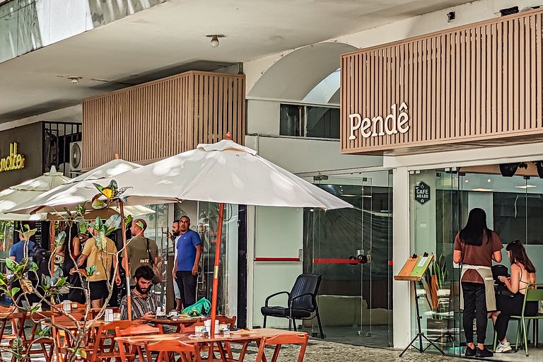 Copacabana: Beach, Spacious and Comfortable for 4