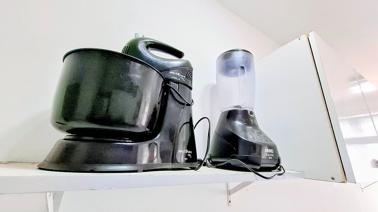 Barra: Piscina, Garagem e Conforto para 4