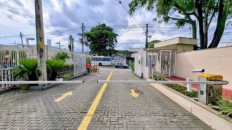 Anil: Perto da Barra, Infra e Lazer para 4