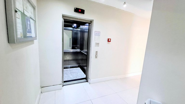 Barra: Piscina, Garagem e Conforto para 4