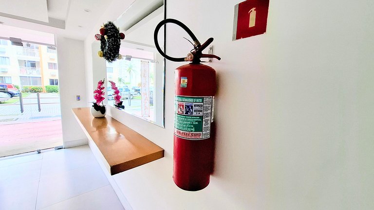 Barra: Piscina, Garagem e Conforto para 4