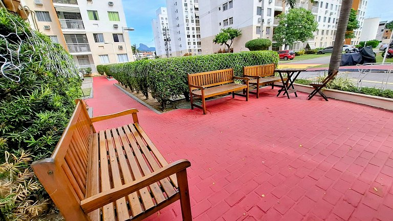 Anil: Perto da Barra, Infra e Lazer para 4