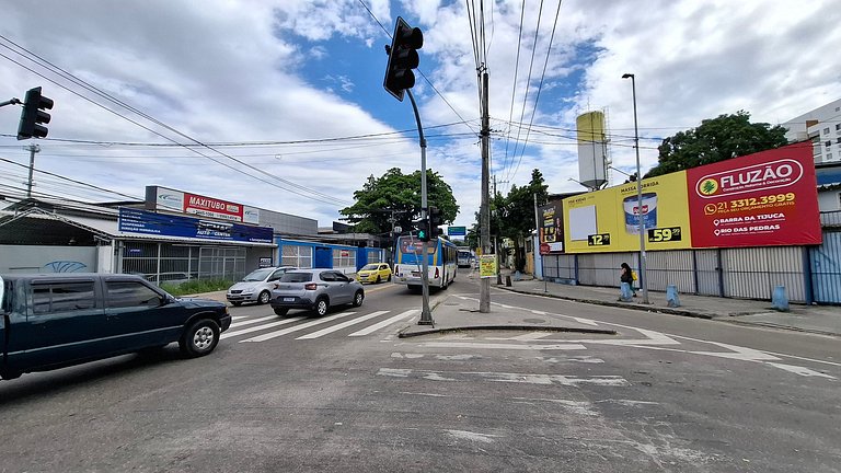 Anil: Perto da Barra, Infra e Lazer para 4