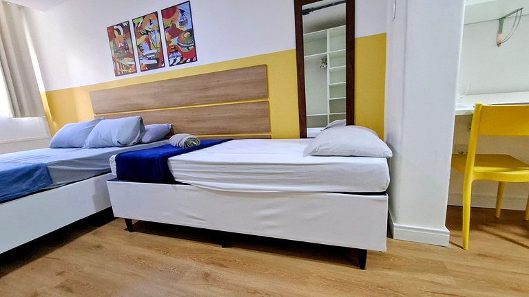 Copacabana: Pet-Friendly, Beach, 3 Guests