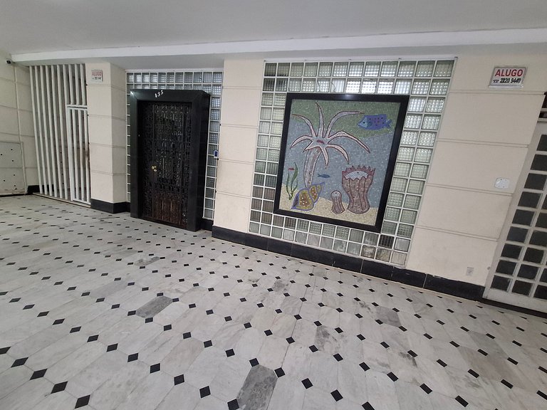 Copacabana: Pet-Friendly, Beach, 3 Guests