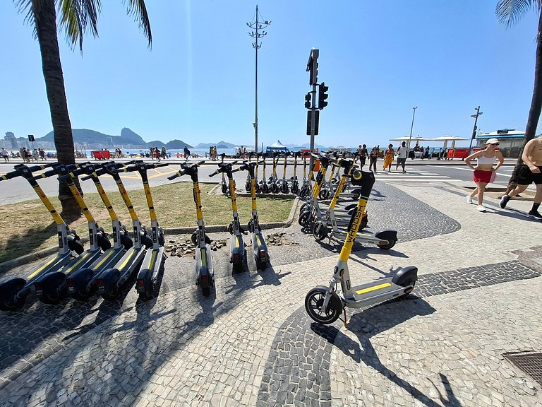 Apto em Copacabana: Metrô + Praia