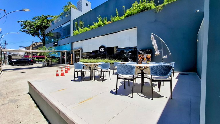 Barra da Tijuca: Sophisticated and Spacious for 6