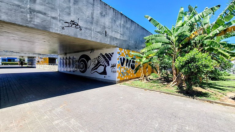 Barra da Tijuca: Sophisticated and Spacious for 6