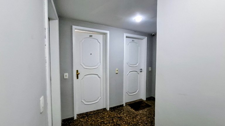 Barra da Tijuca: Sophisticated and Spacious for 6