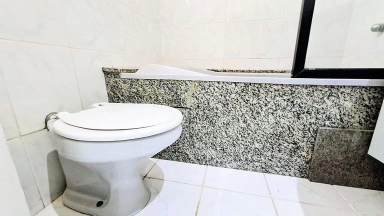 Barra da Tijuca: Sophisticated and Spacious for 6