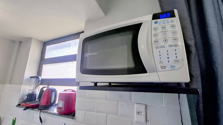 Apartment on Nossa Senhora de Copacabana Ave. Sleeps 4
