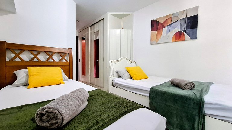 Cosme Velho: Luxo e Piscina para 8 Pessoas